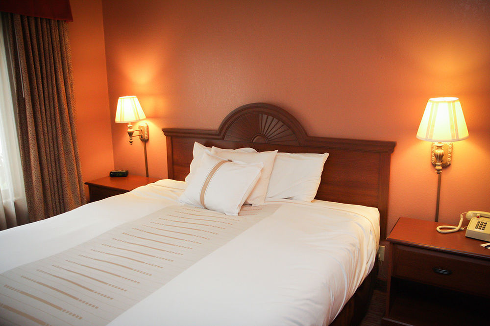Norland Inn & Suites Roseau 外观 照片